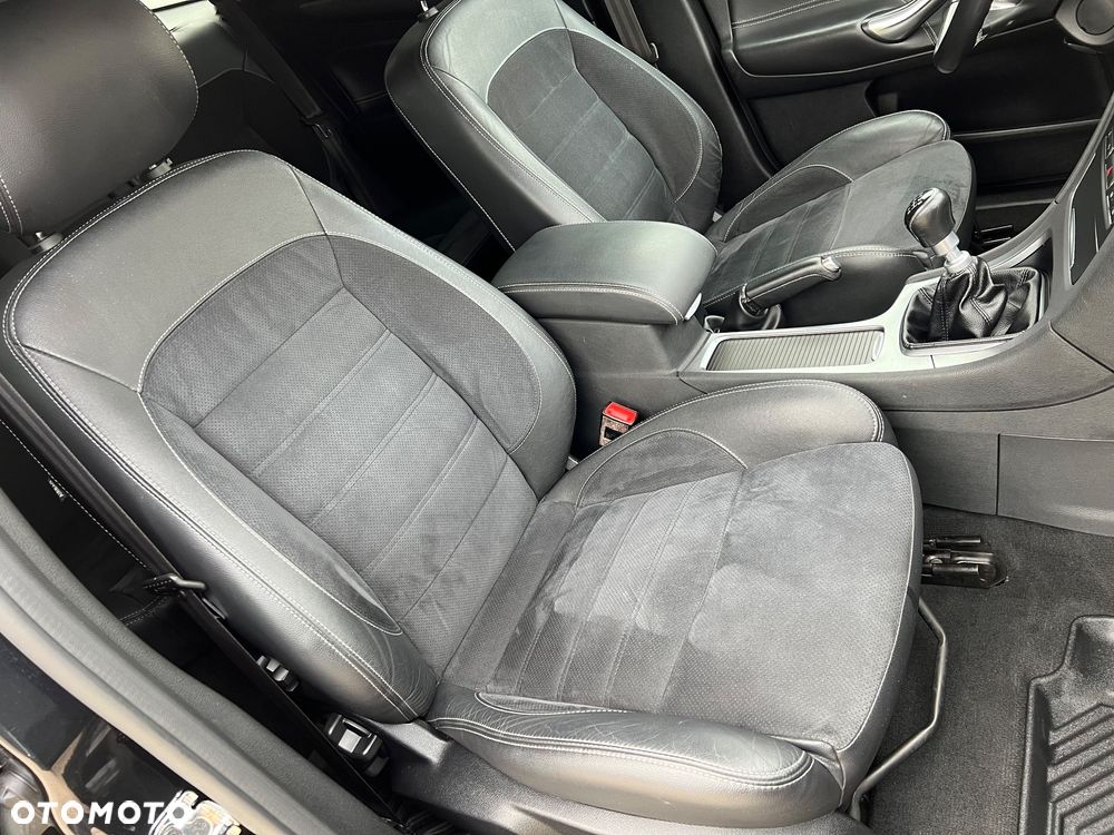 Ford Mondeo 1.6 T Platinium X Plus (Titanium) - 30