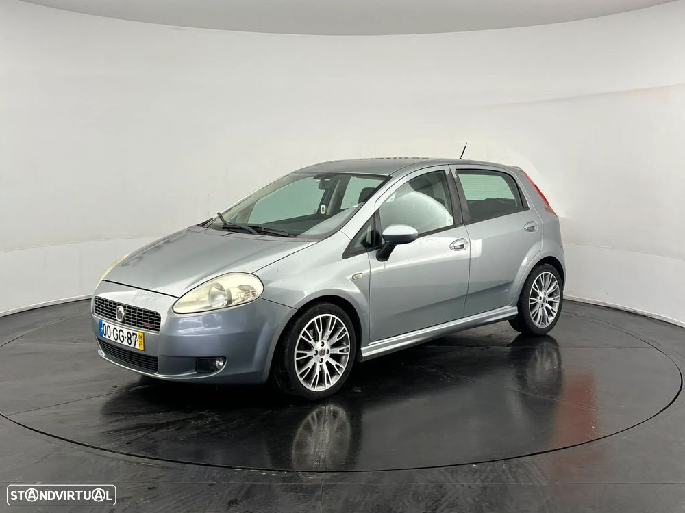 Fiat Grande Punto - 2