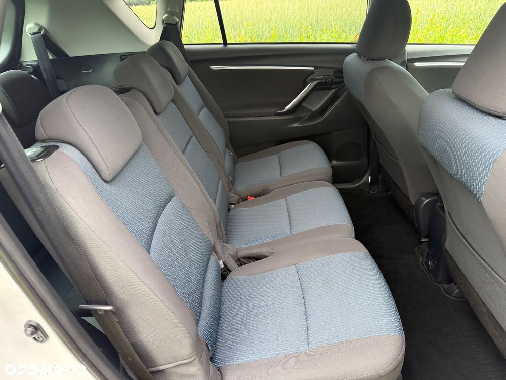 Toyota Verso 2.0 D-4D 7-Sitzer Executive - 18