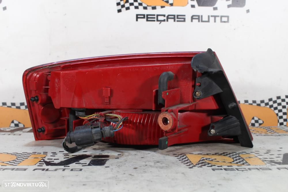Farolim Direito Audi A5 Sportback (8Ta)  8T0945094a / Direito Da Mala - 3