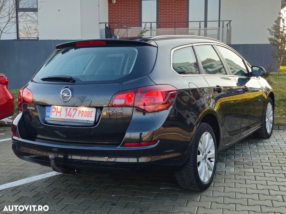 Opel Astra 1.4 ECOTEC Cosmo - 4