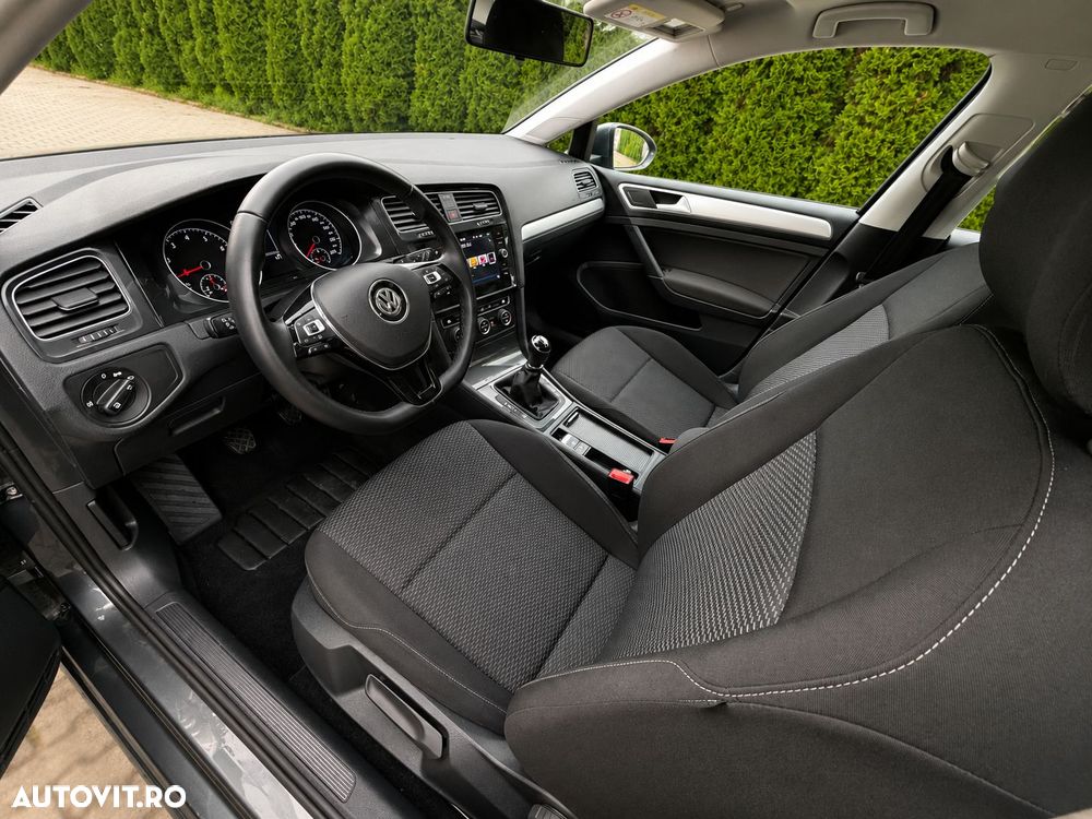 Volkswagen Golf 1.0 TSI Comfortline - 10