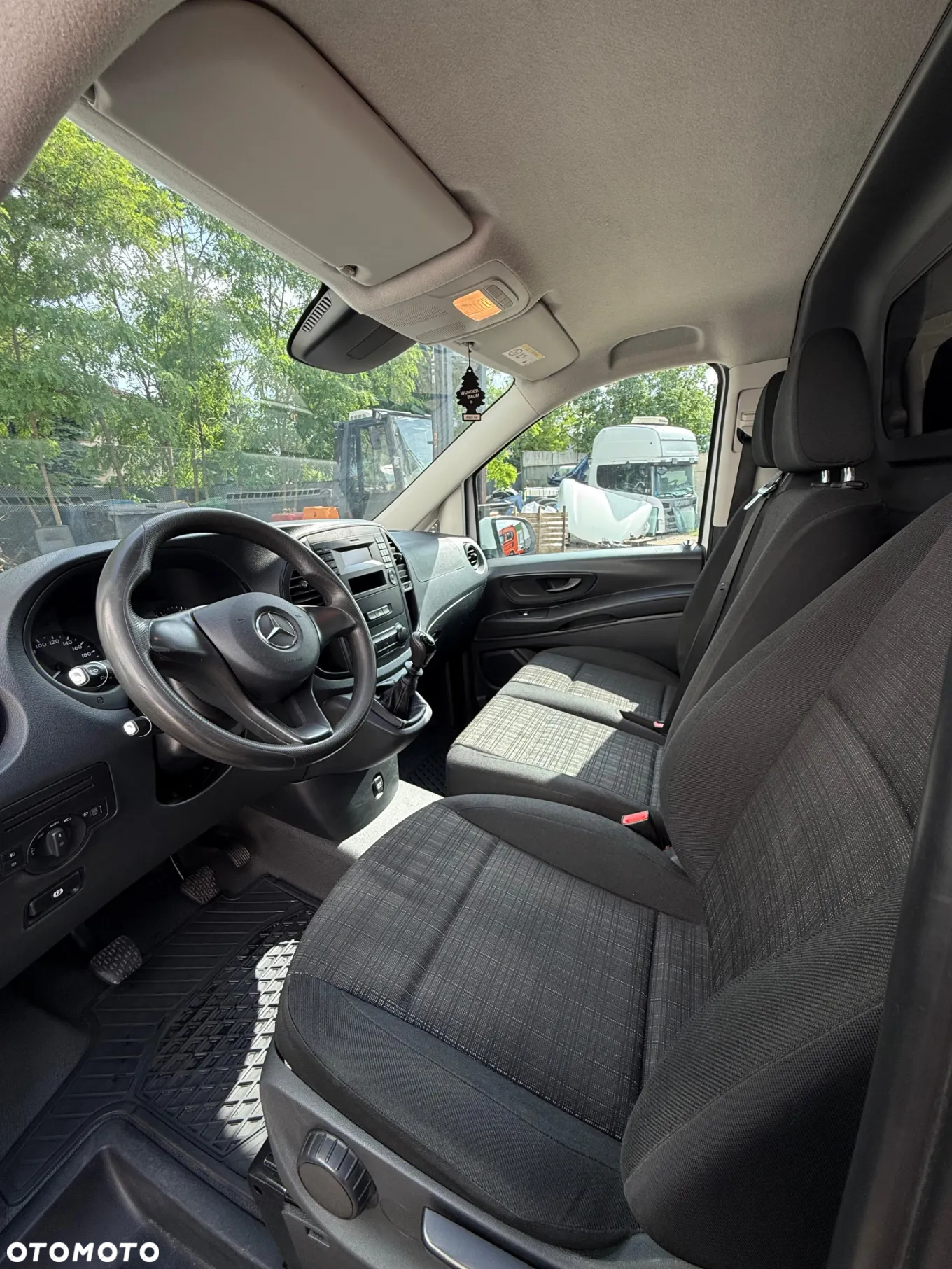 Mercedes-Benz VITO - 10