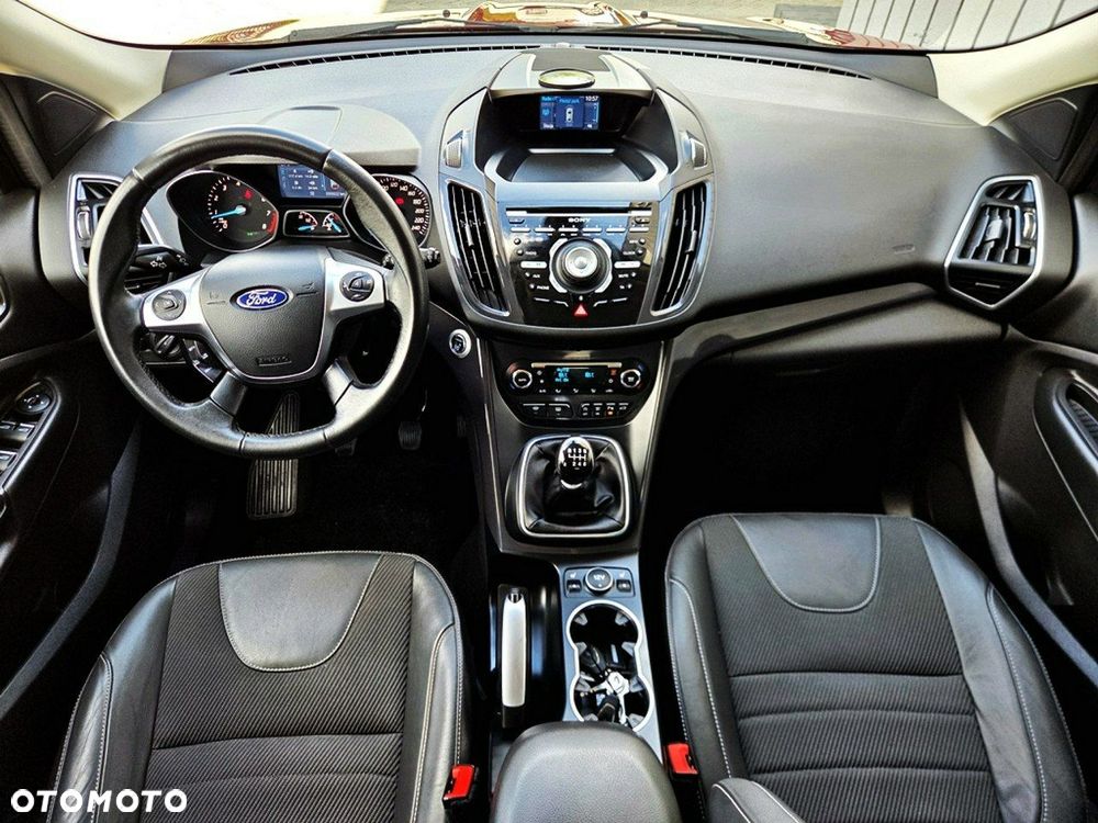 Ford Kuga 1.5 EcoBoost 2x4 Cool & Connect - 11