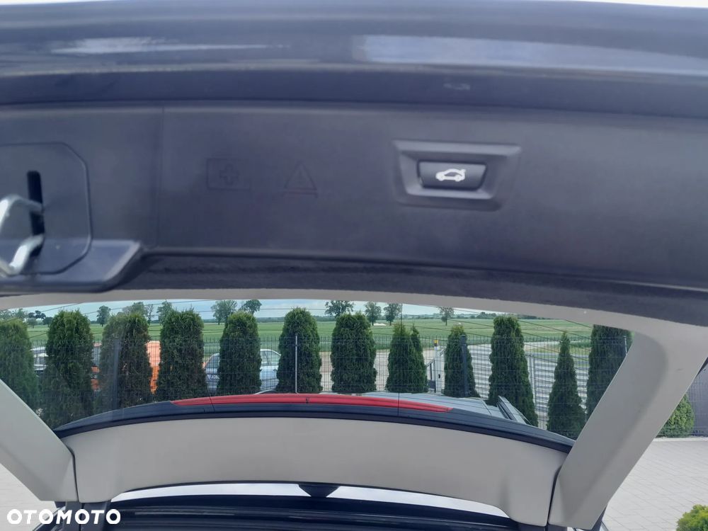BMW Seria 5 525d - 17