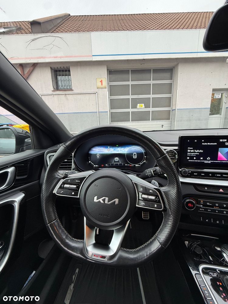 Kia ProCeed - 12