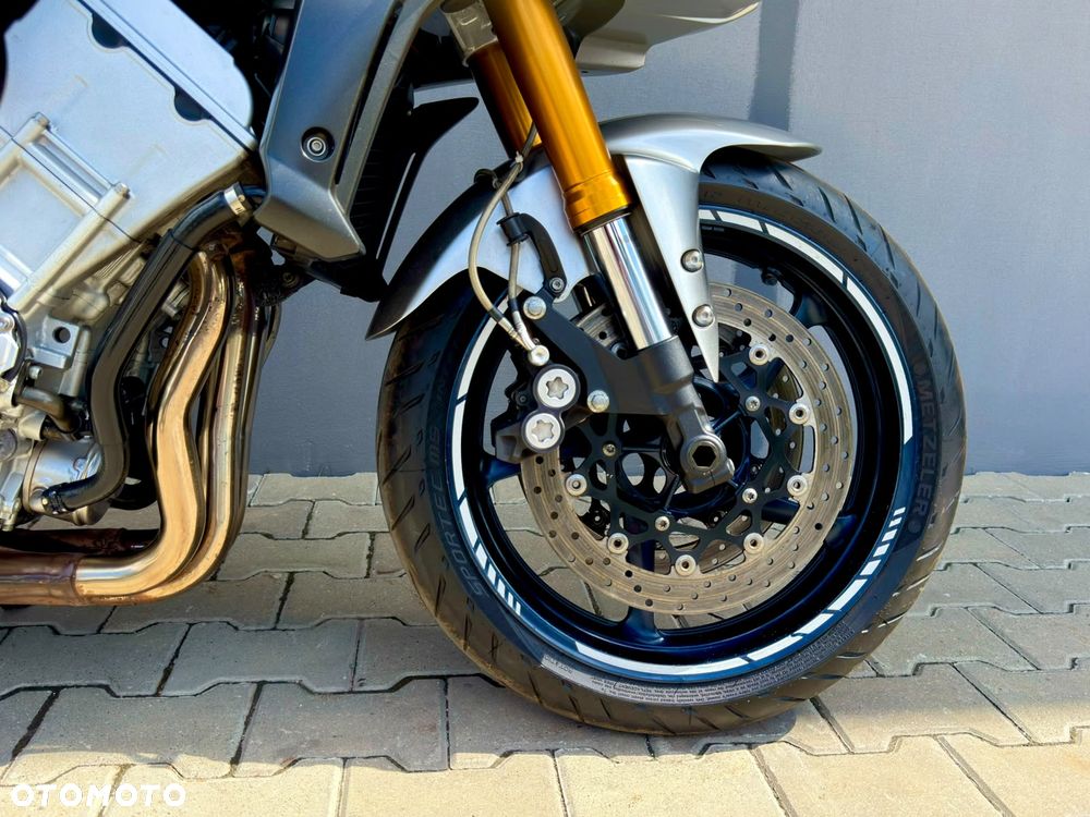 Yamaha FZ - 16