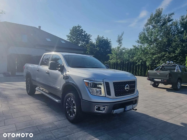 Nissan Titan