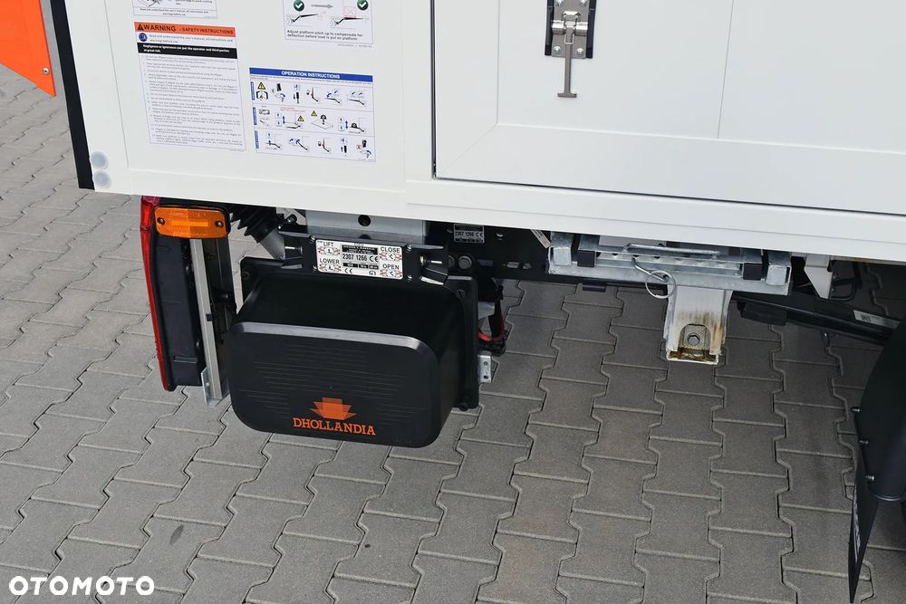 Mercedes-Benz Sprinter 319 - 30