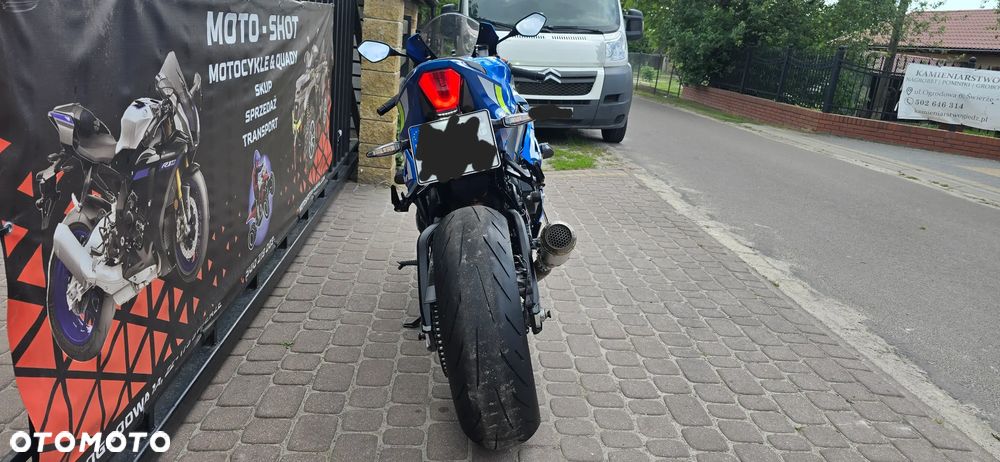 Suzuki GSX-R - 4