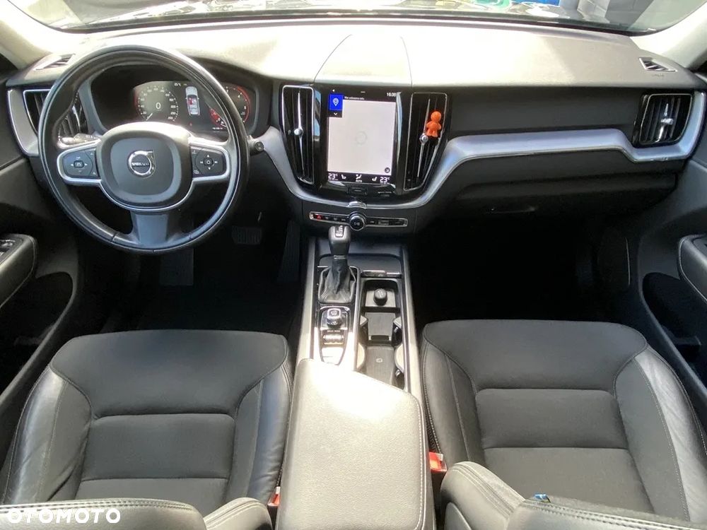 Volvo XC 60 D4 SCR Momentum - 31