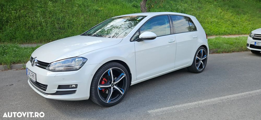 Volkswagen Golf 2.0 TDI BlueMotion Technology Cup - 1