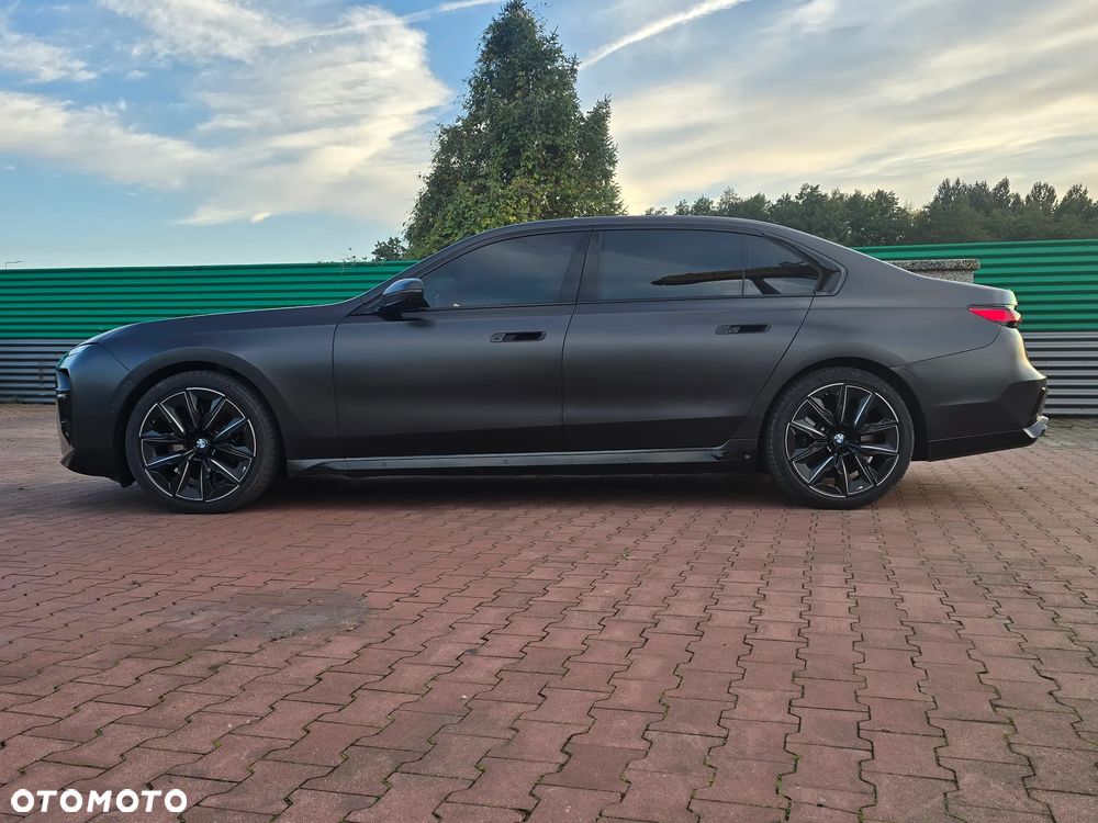 BMW Seria 7 750Li xDrive sport - 9