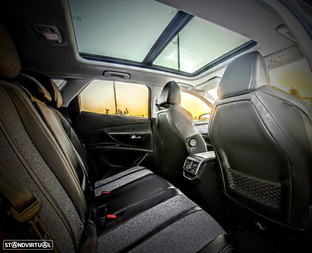 Peugeot 3008 PureTech 130 Stop & Start GPF Allure Pack - 5
