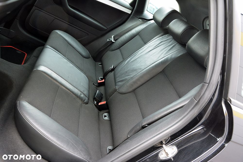 Audi A3 Sportback 1.8 TFSI S line Sportpaket - 33