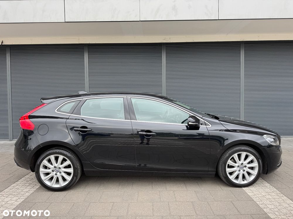 Volvo V40 D4 Geartronic Momentum - 30