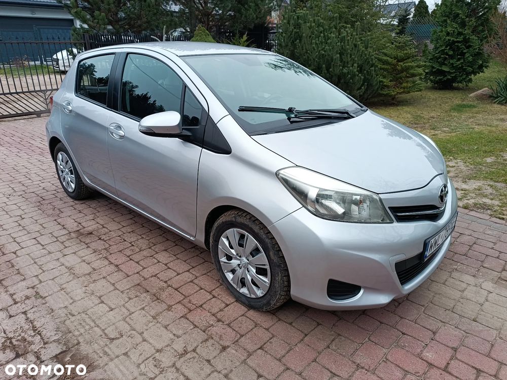 Toyota Yaris 1.33 Dynamic - 1