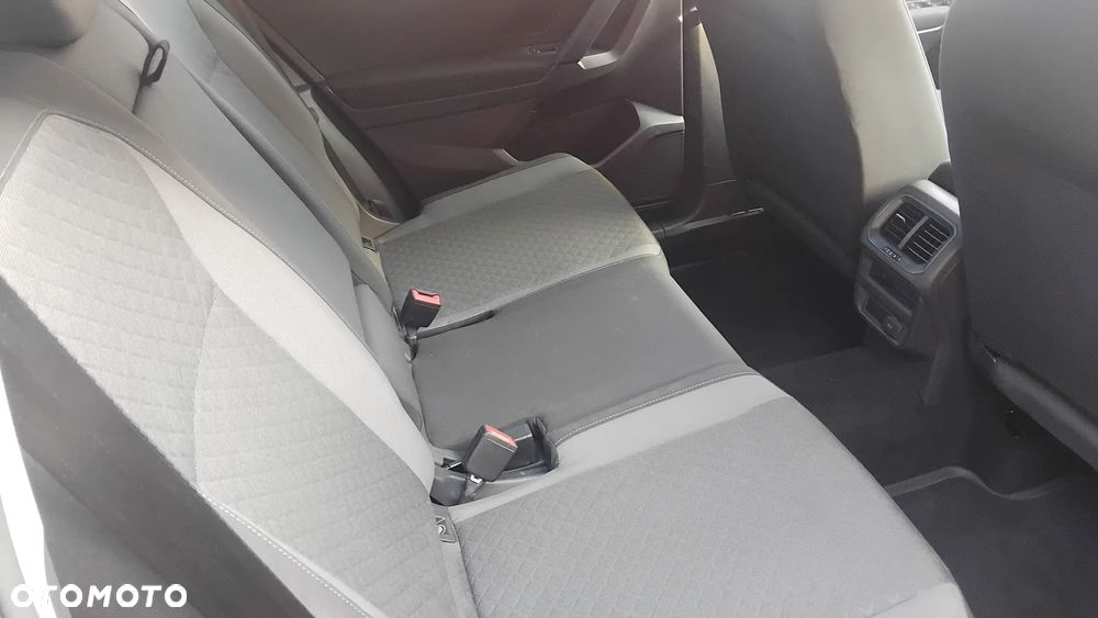 Volkswagen Tiguan - 10