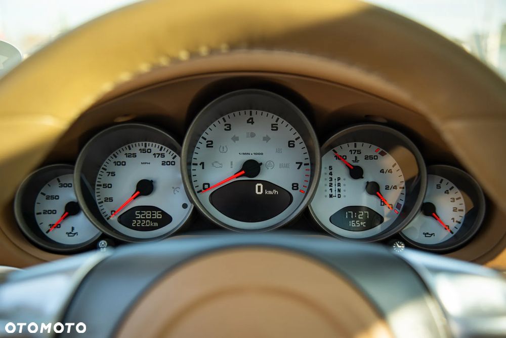 Porsche 911 - 30