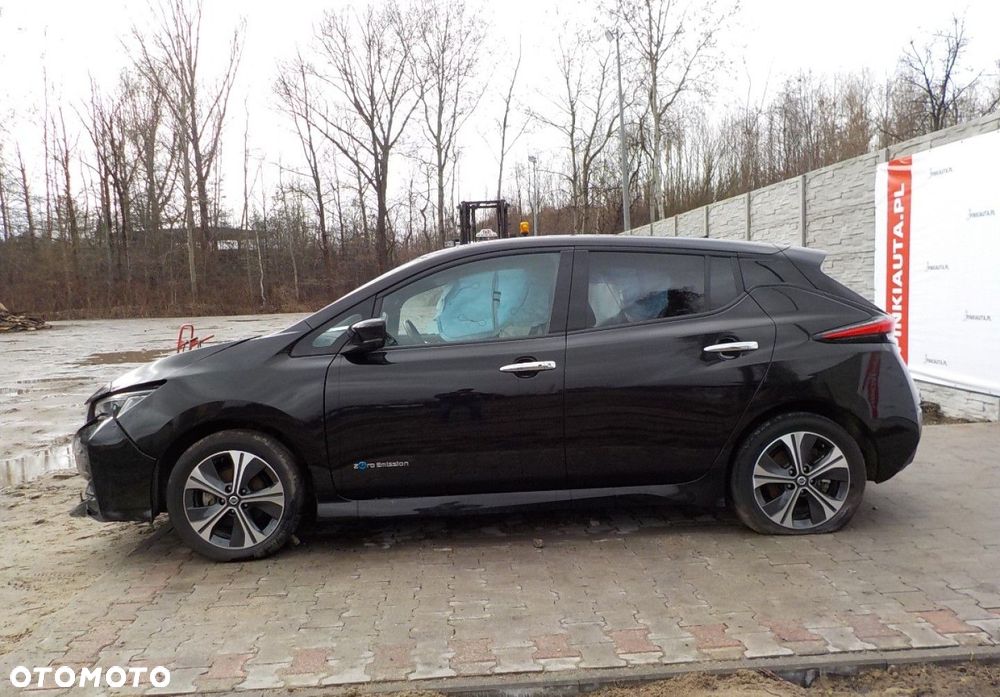 Nissan Leaf 40 kWh N-Connecta - 11