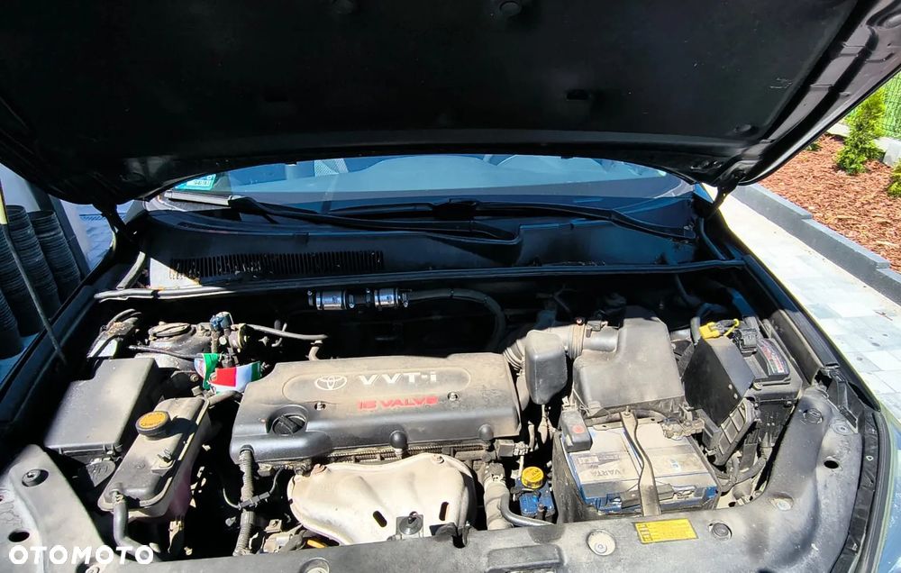 Toyota RAV4 - 11