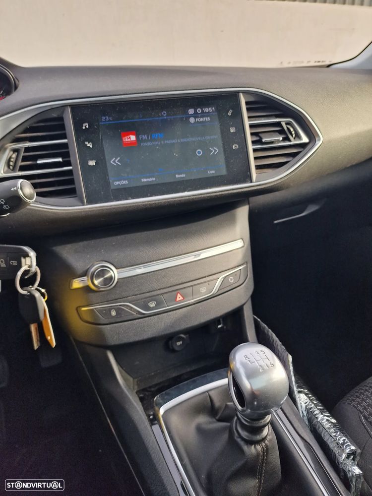 Peugeot 308 1.2 PureTech Active - 16