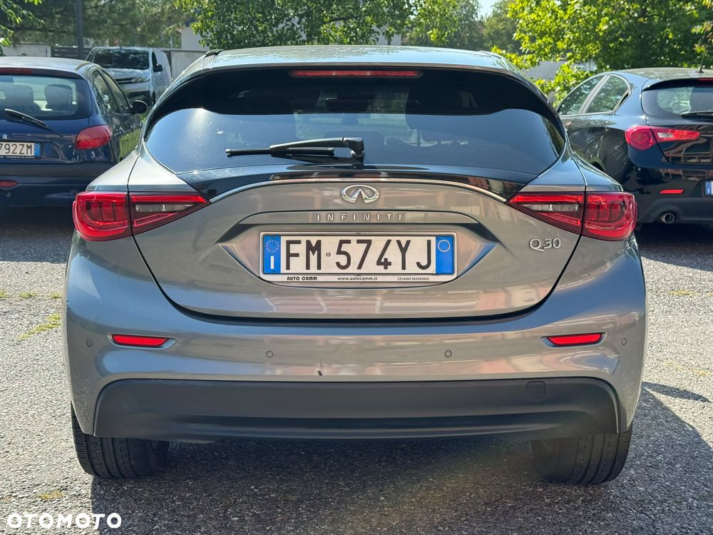 Infiniti Q30 1.5d DCT Business Executive - 6
