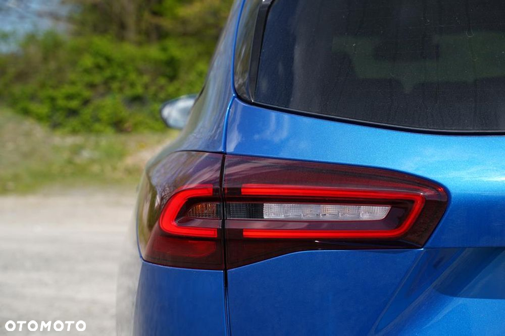 Ford Focus 1.0 EcoBoost mHEV ST-Line X - 25
