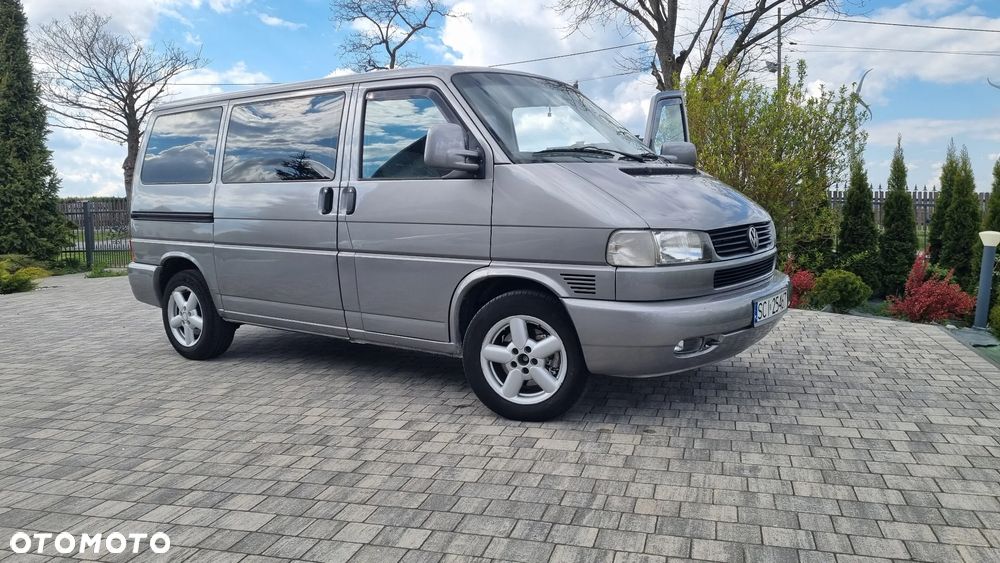 Volkswagen Caravelle - 3
