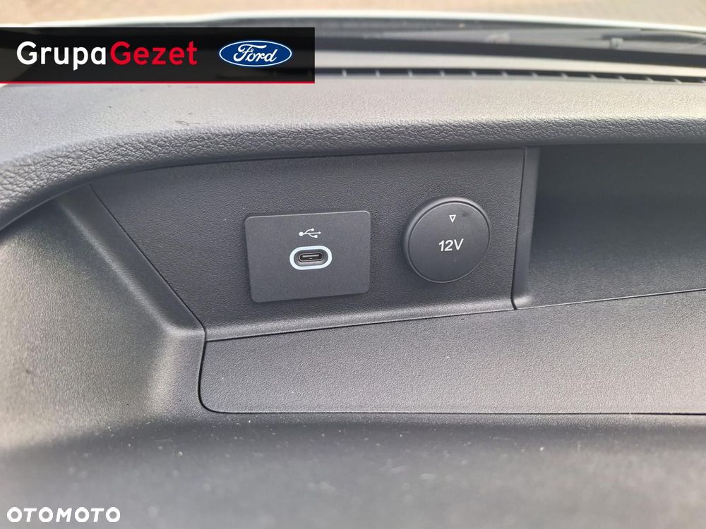 Ford Transit - 12