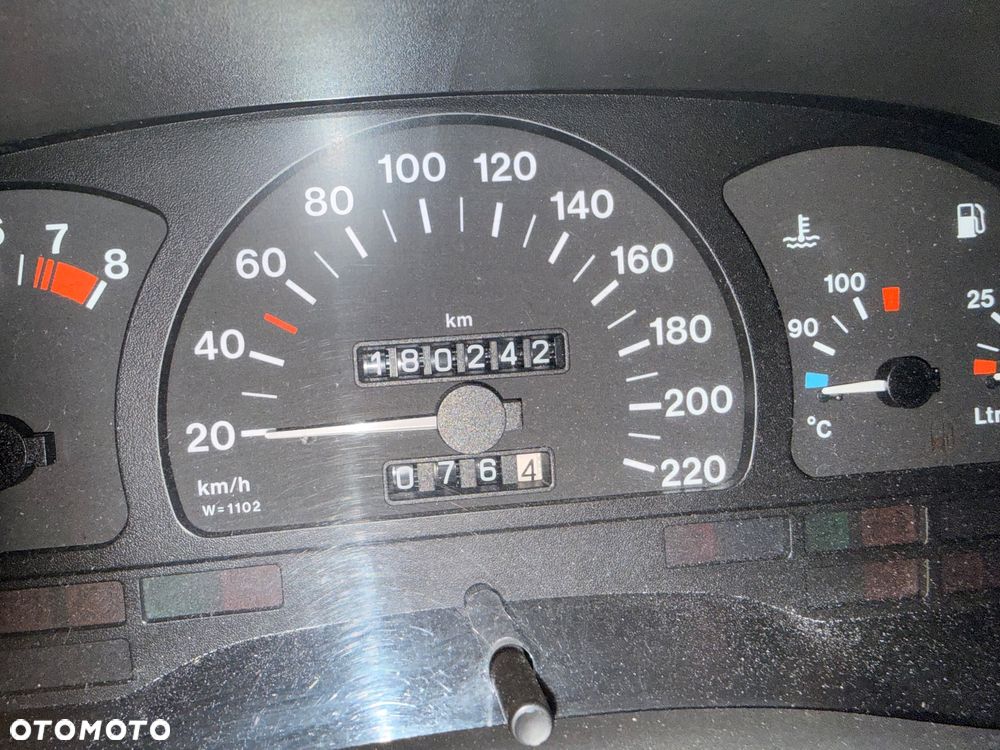Opel Astra 2.0 GSI - 13