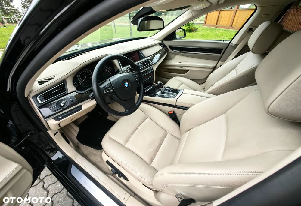 BMW Seria 7 - 14