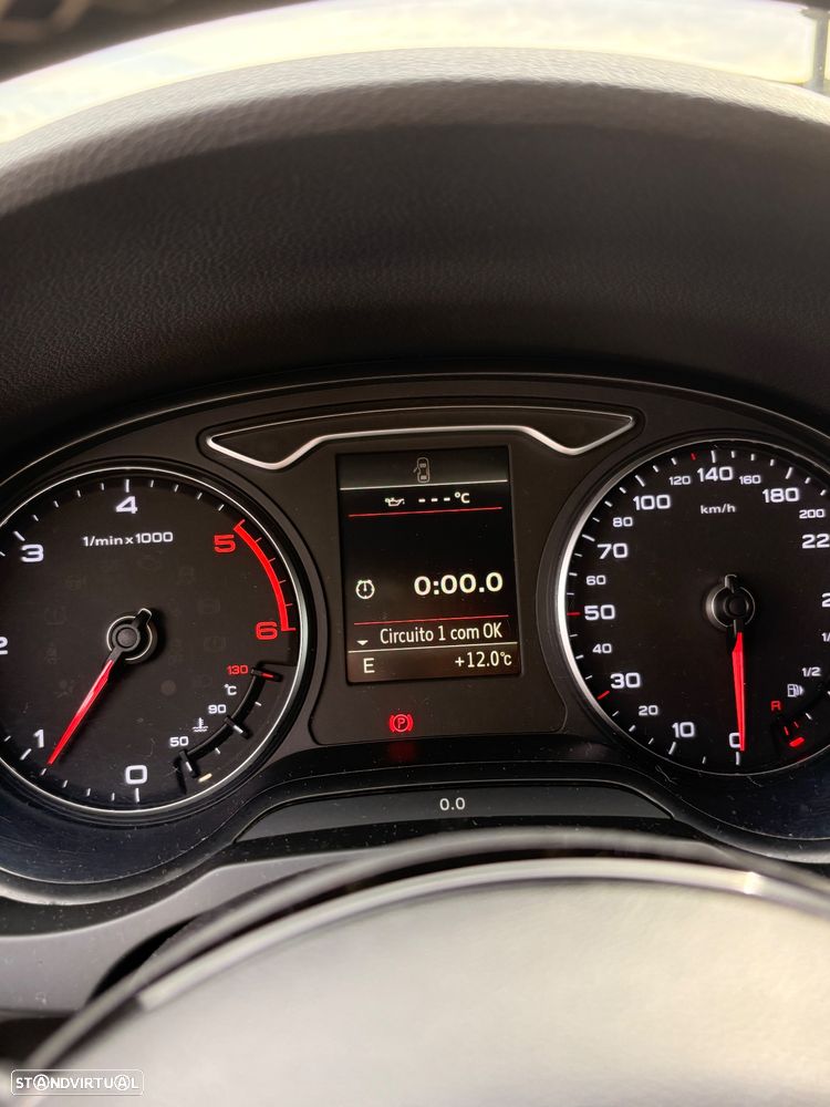 Audi A3 1.6 TDI S-line - 18