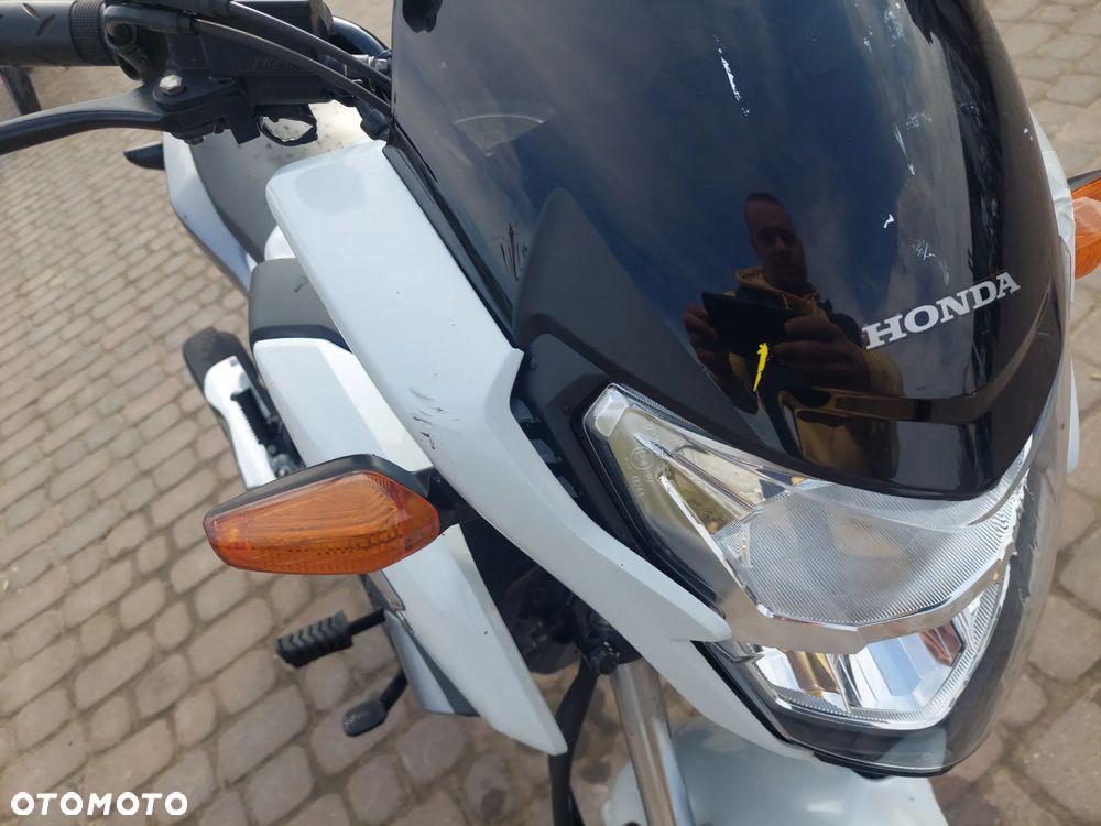 Honda CBF - 12