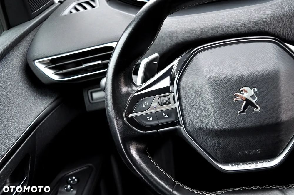 Peugeot 3008 1.5 BlueHDi GT Pack S&S EAT8 - 36