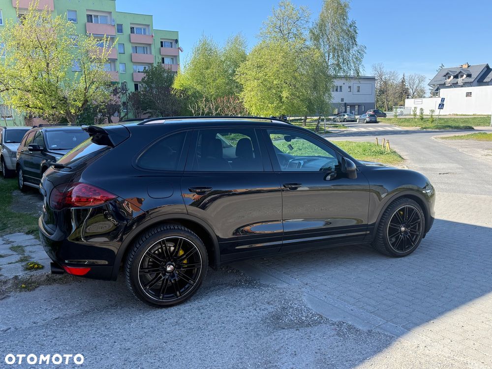 Porsche Cayenne - 6