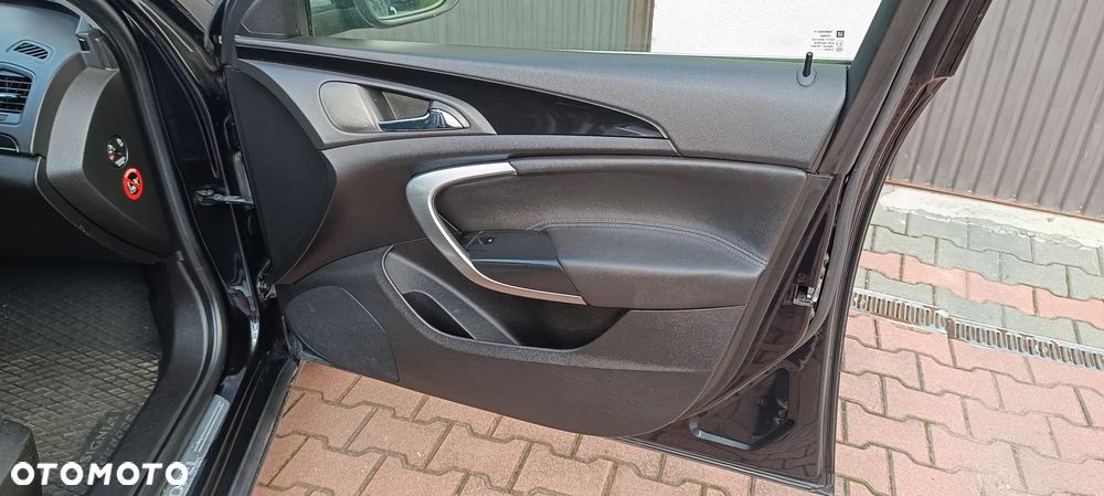 Opel Insignia - 17