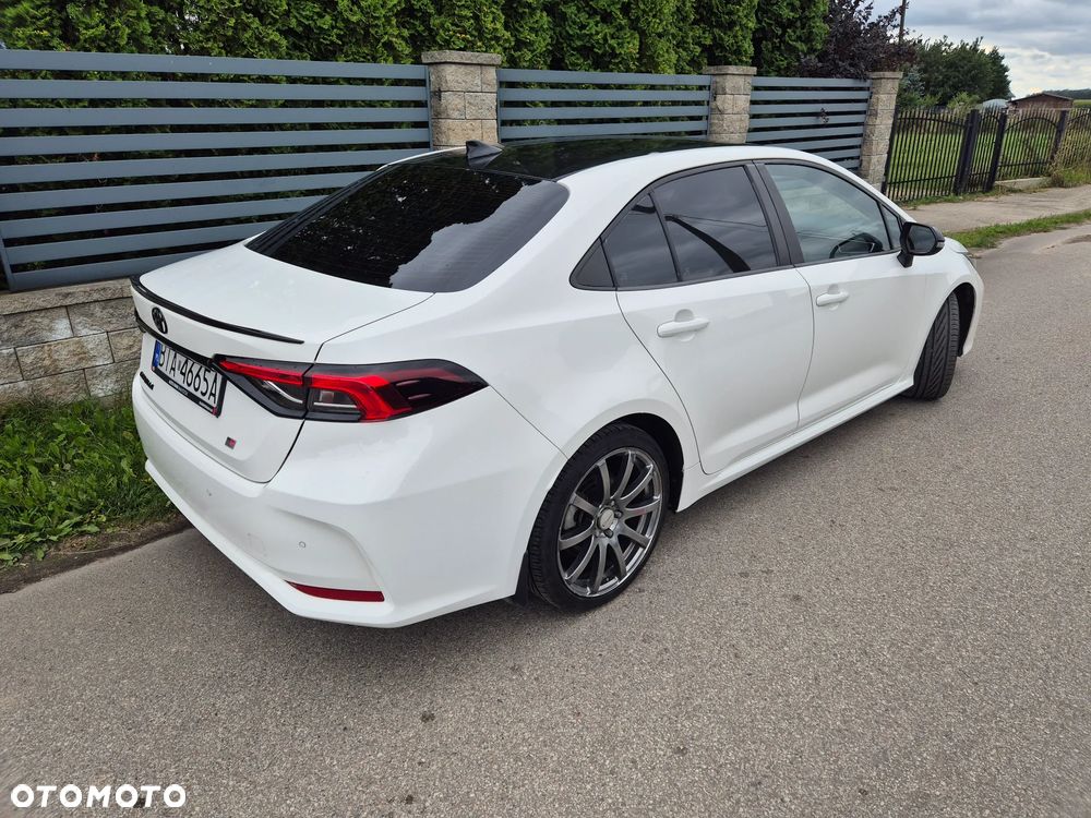 Toyota Corolla - 2