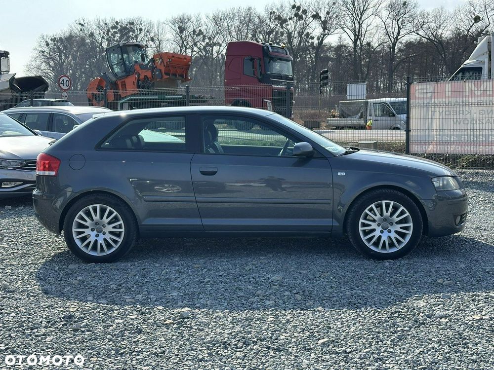 Audi A3 3-drzwiowe 3.2 quattro S tronic Ambition - 5