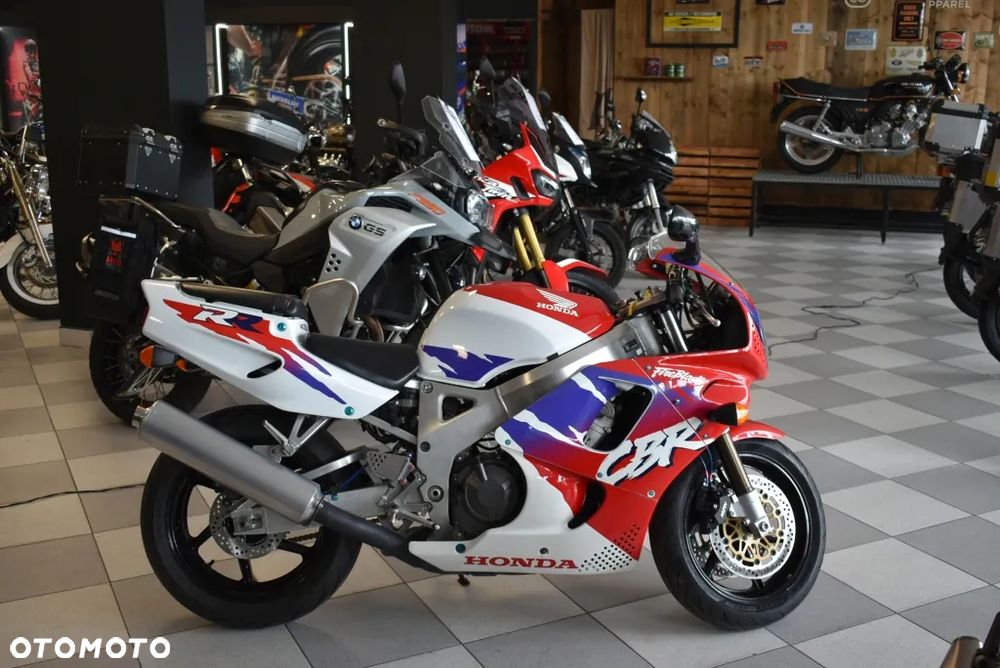 Honda CBR - 41