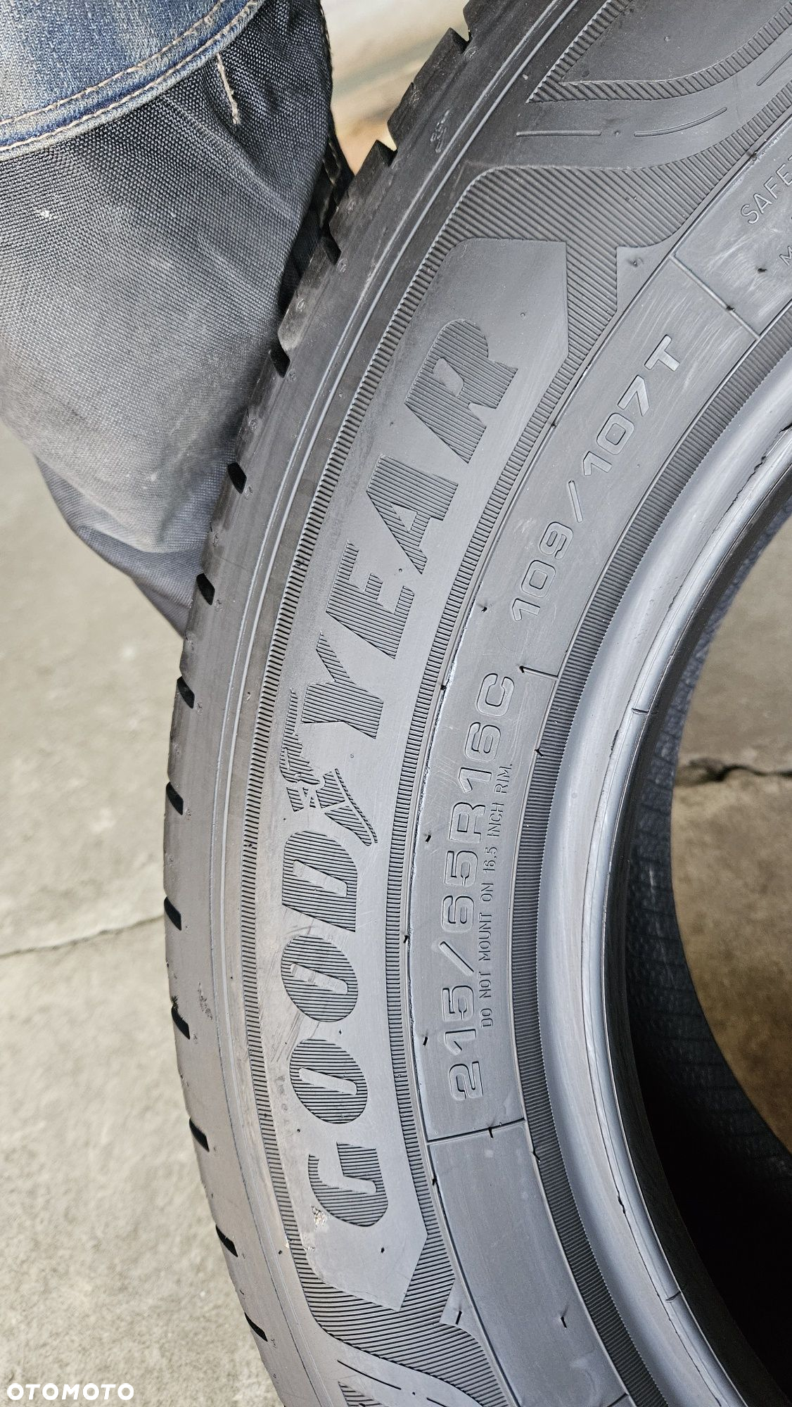 opony używane 215/65R16 Goodyear Efficientgrip Cargo 2 - 7
