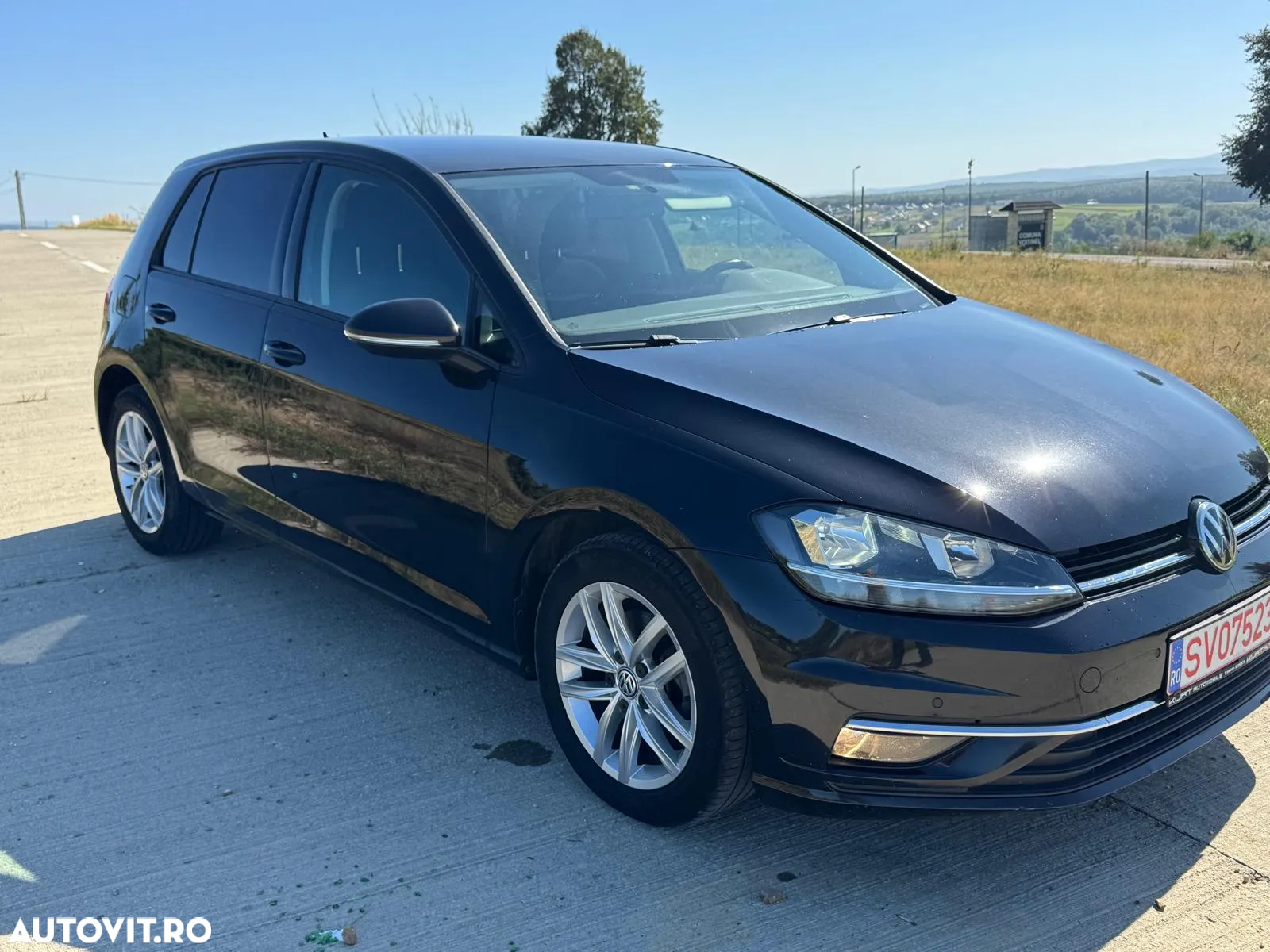 Volkswagen Golf 1.6 TDI DSG Comfortline - 6