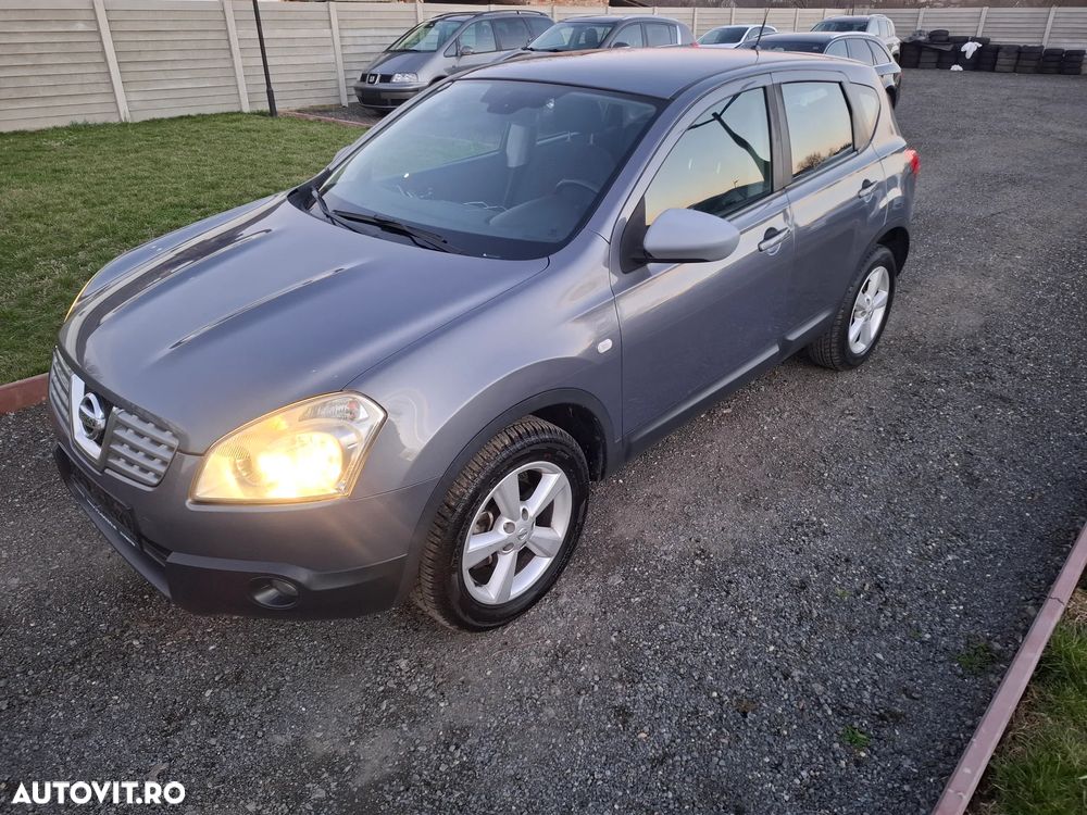 Nissan Qashqai 2.0 DCI 4 x 4 DPF Aut acenta - 2