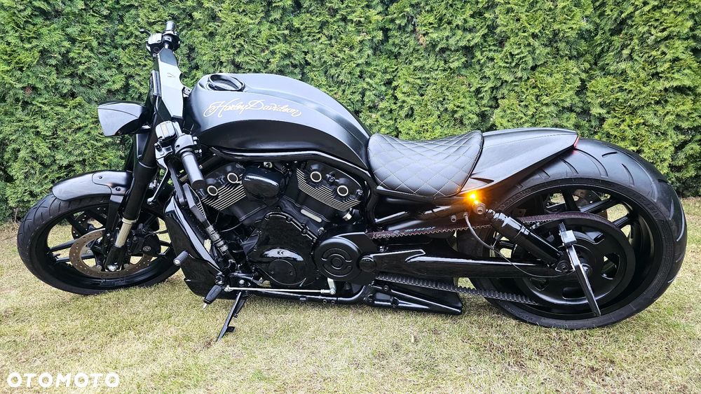 Harley-Davidson V-Rod Night Rod - 1