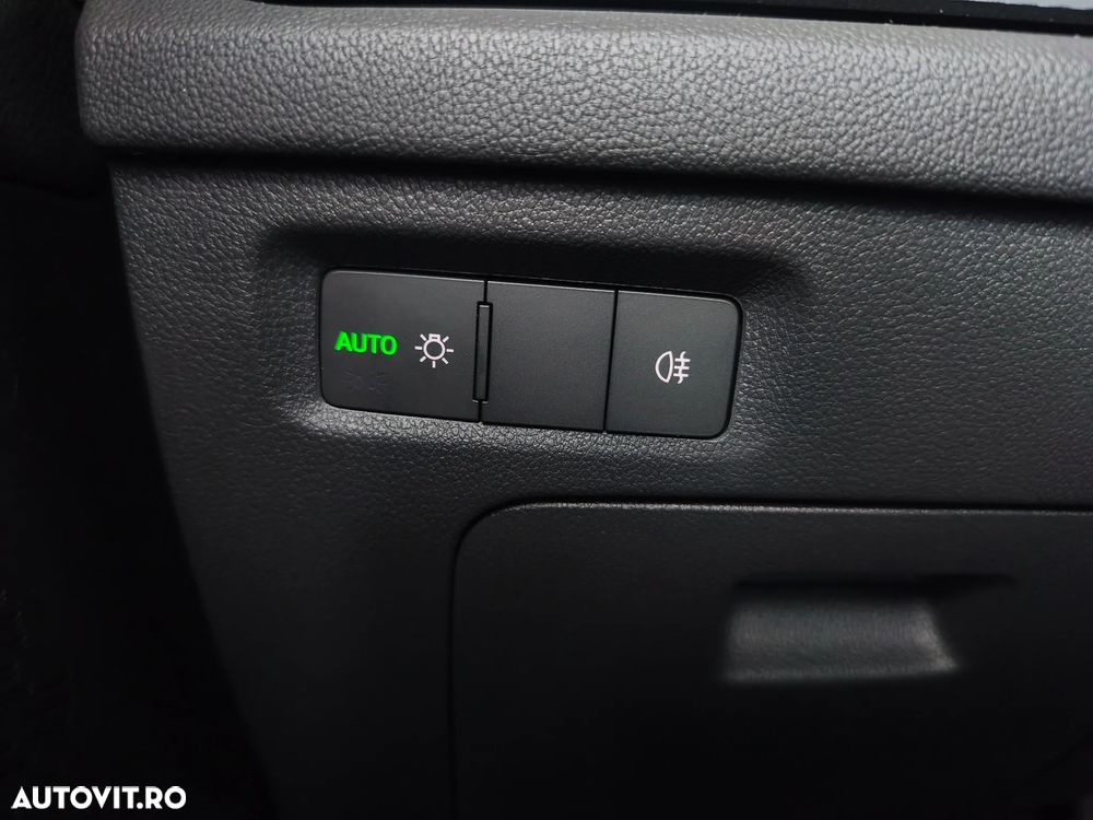 Skoda Octavia 1.5 TSI 115 CP DSG MHEV Selection - 14