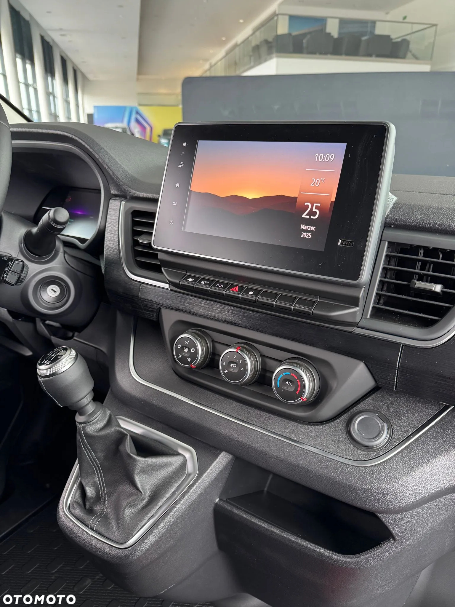 Renault Trafic - 9