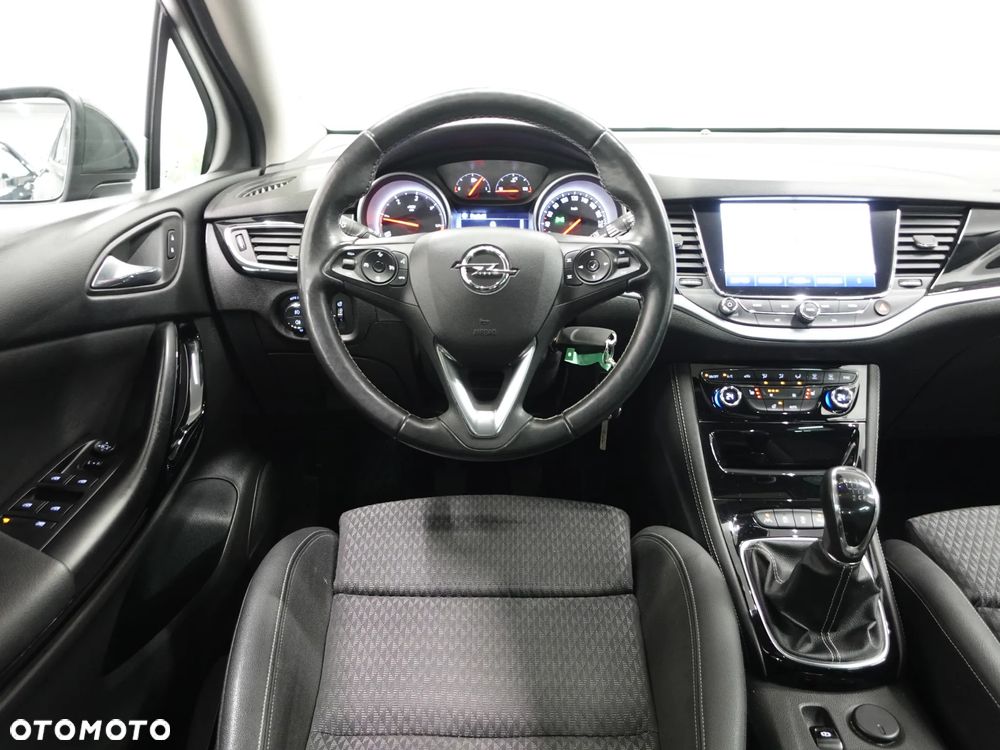 Opel Astra 1.6 BiTurbo D (CDTI) Start/Stop Innovation - 32