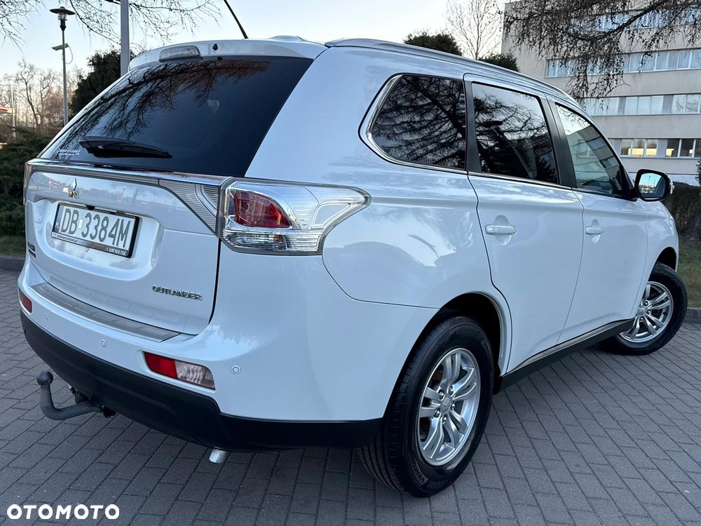 Mitsubishi Outlander 2.0 2WD Invite - 26