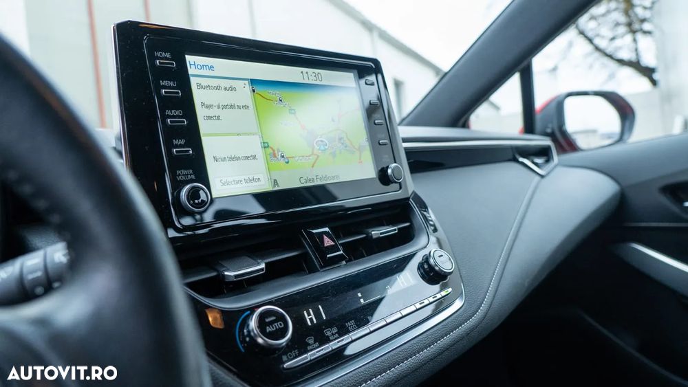 Toyota Corolla Touring Sports 1.2 Turbo 116 CP CVT Dynamic - 7