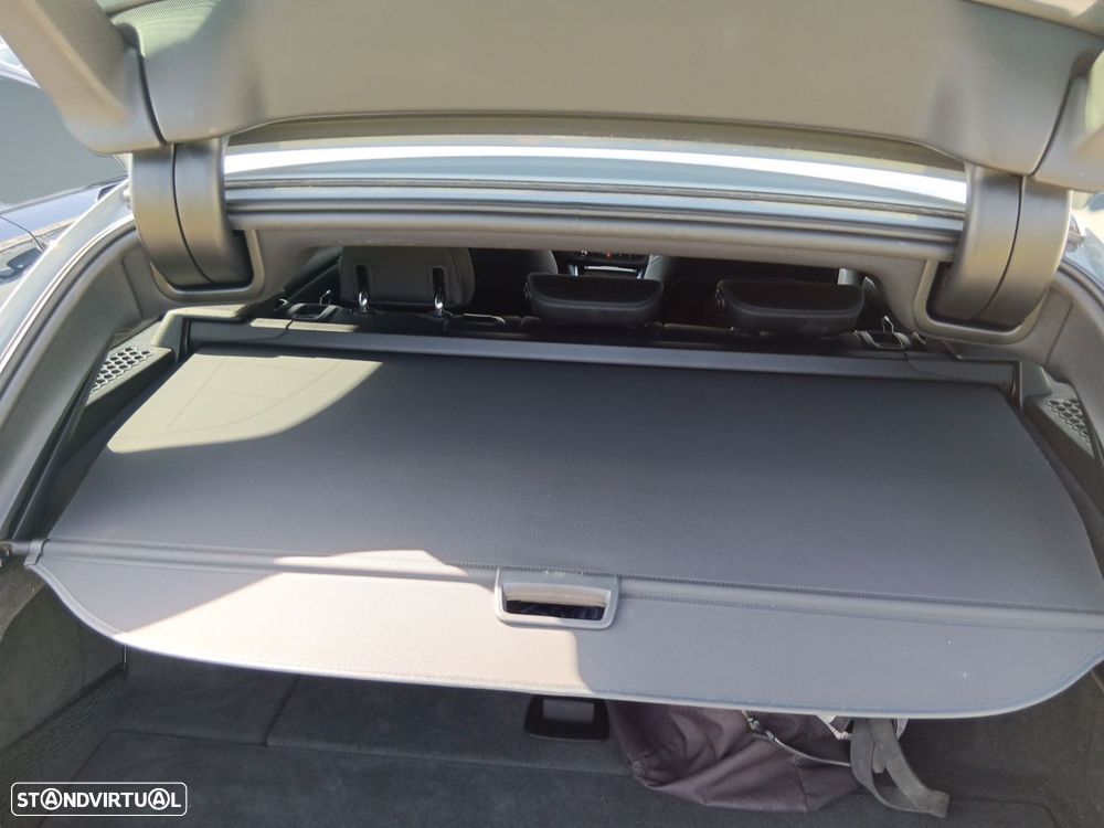 BMW 320 d Touring Pack Desportivo M Auto - 23